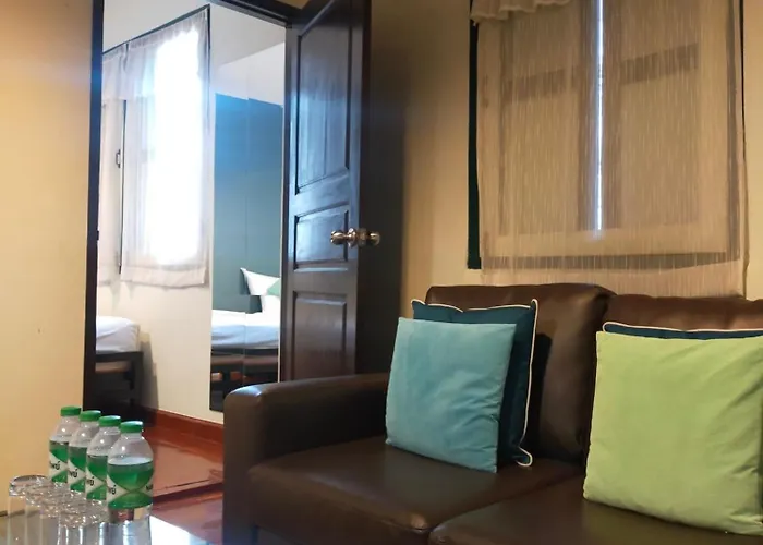Baan Wangderm Hotel